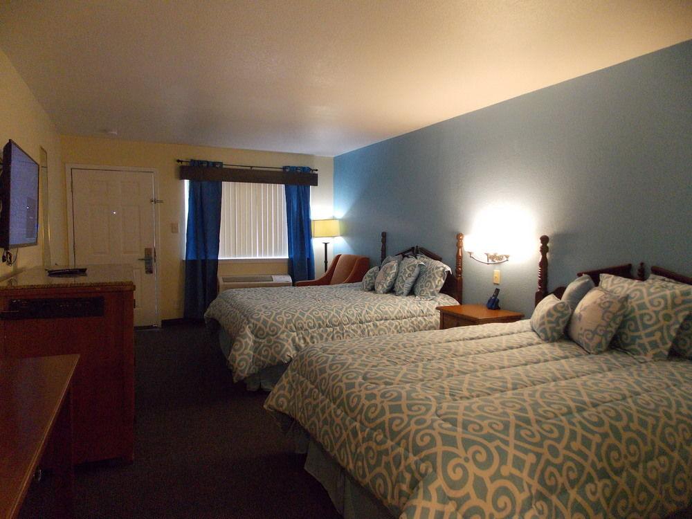 Econo Lodge Inn & Suites Downtown San Antonio Bagian luar foto