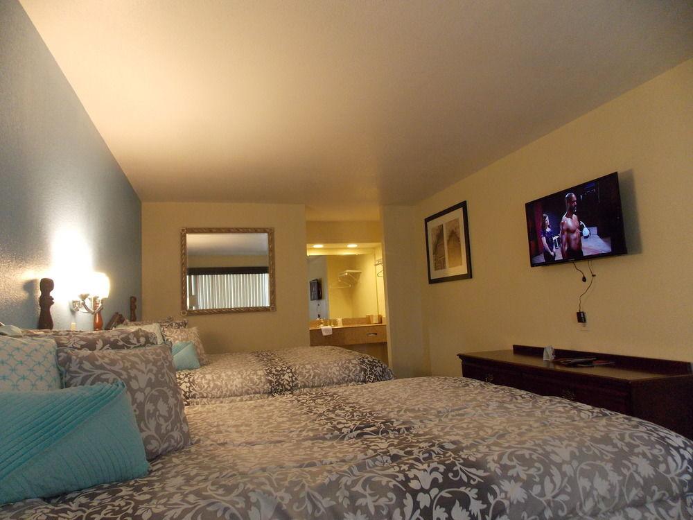 Econo Lodge Inn & Suites Downtown San Antonio Bagian luar foto