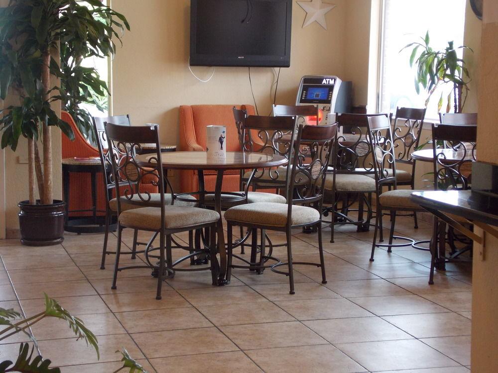 Econo Lodge Inn & Suites Downtown San Antonio Bagian luar foto