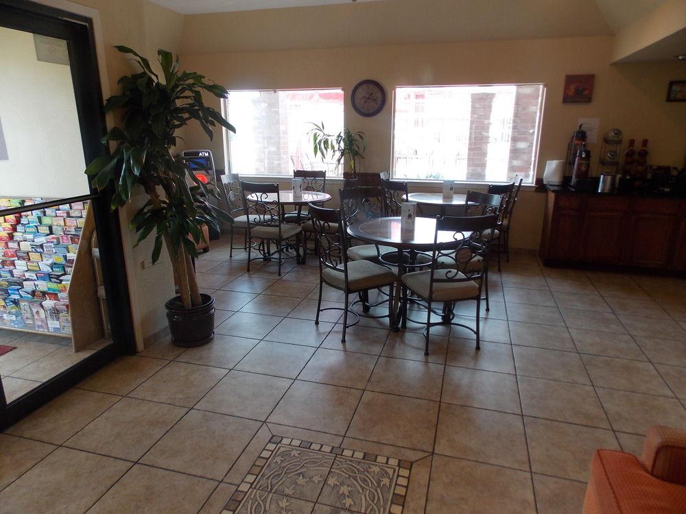Econo Lodge Inn & Suites Downtown San Antonio Bagian luar foto